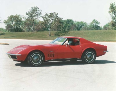 Besides many detail improvements for the 1969 Corvette, the Shark became a Stingray.