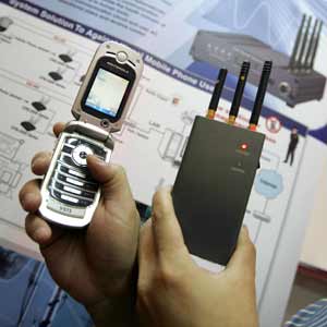 Cell Phone Jammers - 3 Reasons Why They're Illegal - Cellbusters