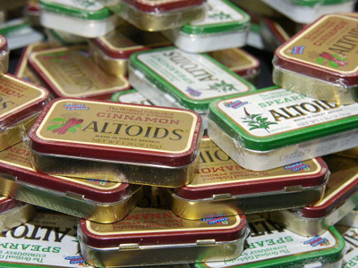 How to Make a Zen Garden from an Altoids Tin | HowStuffWorks