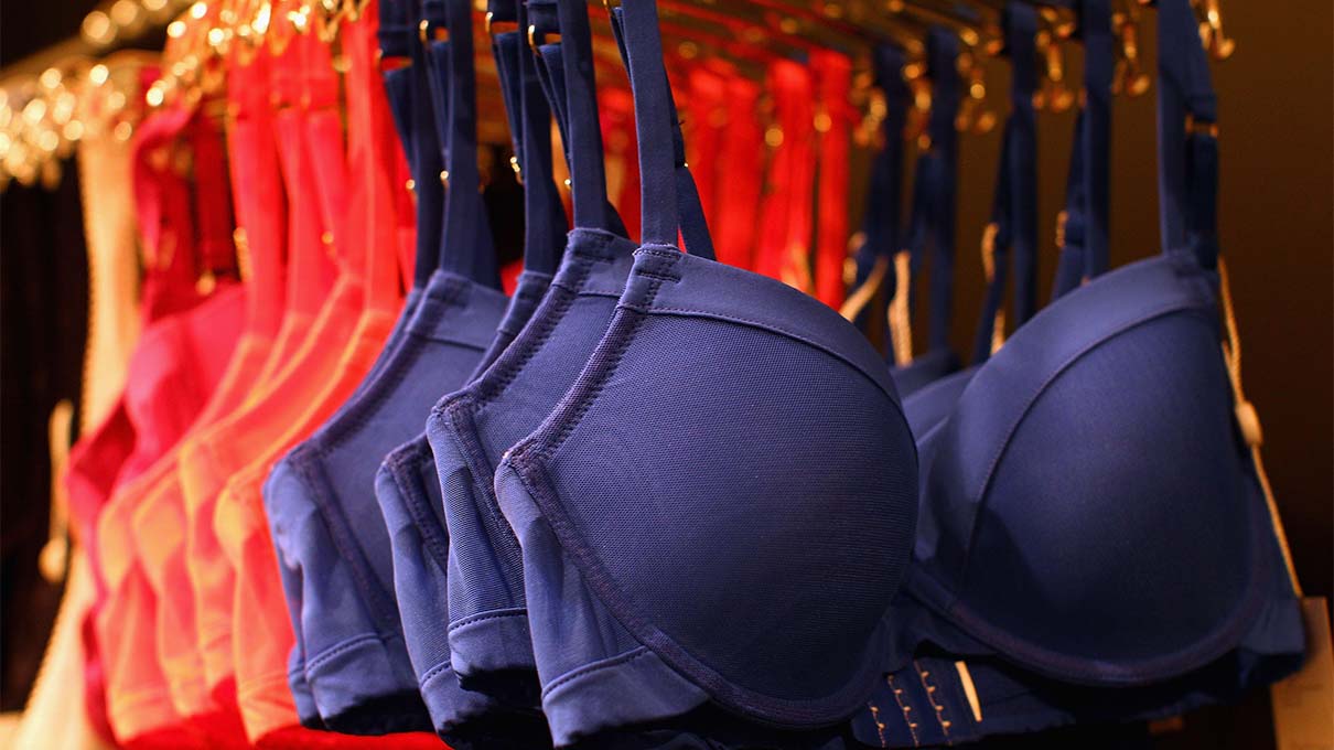 Did women really burn their bras in the '70s?