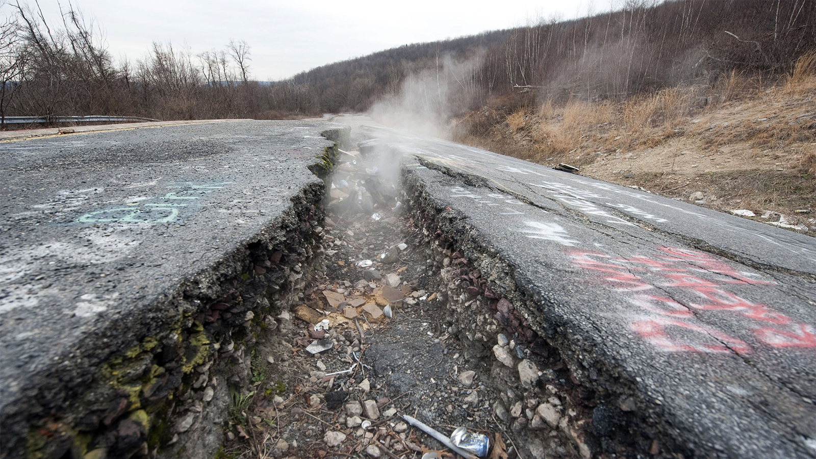 SCARIEST PLACES IN THE WORLD CENTRALIA, PENNSYLVANIA Awake & Dreaming