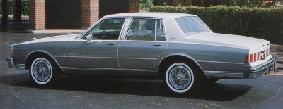 1983年推出的雪佛兰Caprice Classic和英帕拉(Impala)仅供轿车使用，表明雪佛兰瞄准的是年龄较大的受众。