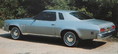 1975 Chevrolet Chevelle Malibu Classic Coupe, rear view