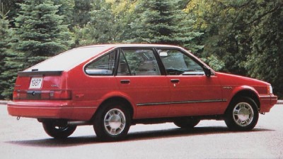 The 1987 Chevrolet 5-door Hatchback, part of the 1987 Chevrolet Nova line.