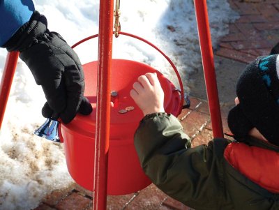 Increase your Christmas gift trivia knowledge with this fact: The original Salvation Army collection kettle was a large stewing pot.