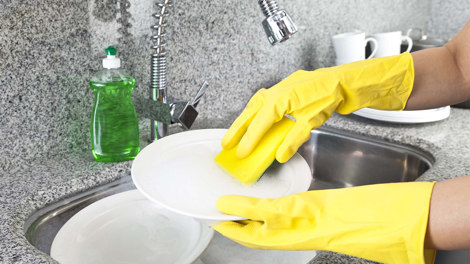 How to Wash Dishes by Hand the Most Sanitary Way