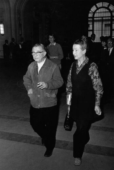 Jean-Paul Sartre and Simone de Beauvoir Jean-Paul Sartre and Simone de Beauvoir