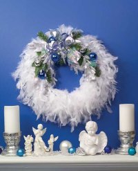 Here is a completed Softly Silver Wreath.