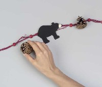Grizzly Bear Garland