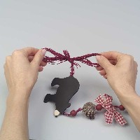 Grizzly Bear Garland