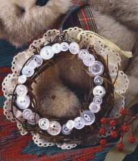 Buttons 'n' Eyelet Wreath.