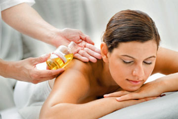 Everything you need to know about aromatherapy massage