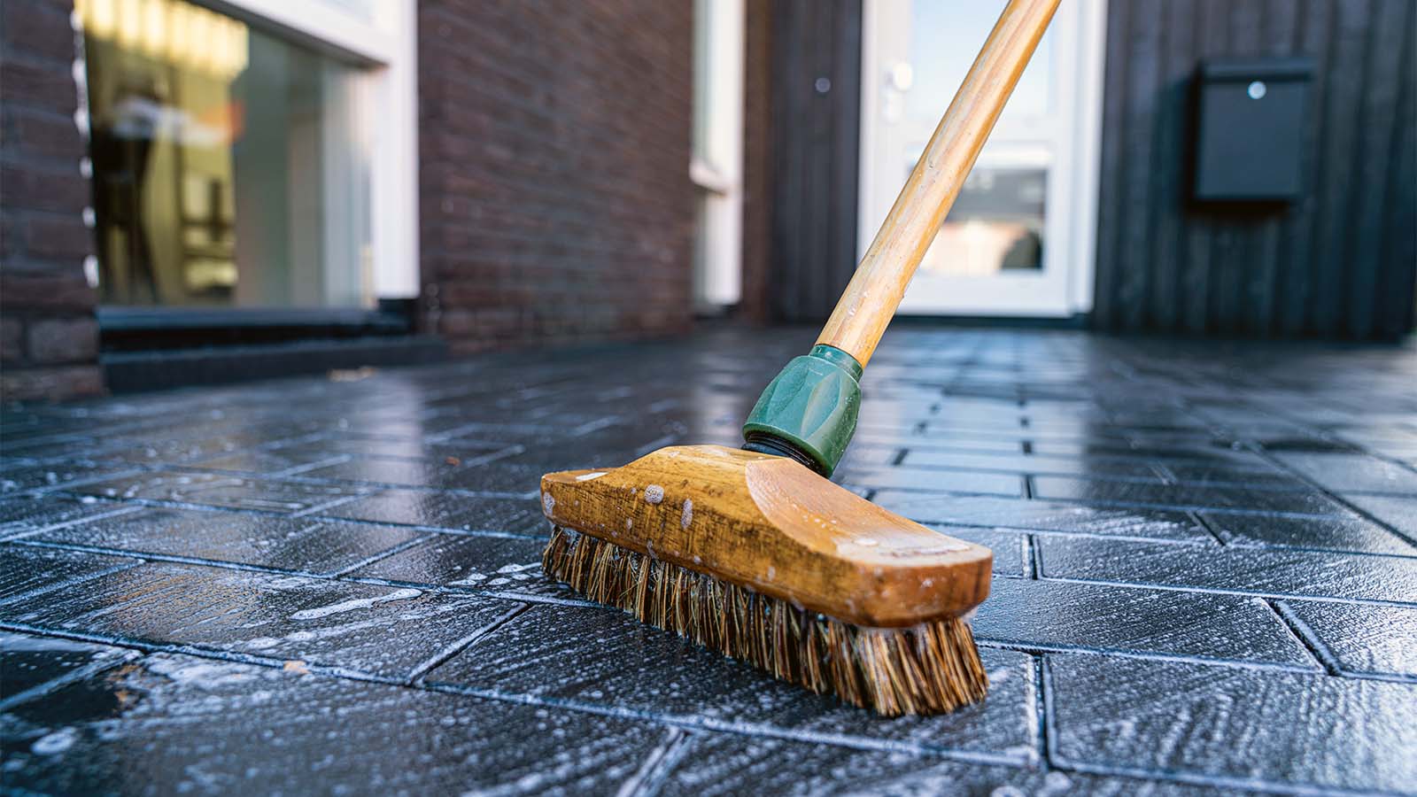 How to Clean Vinyl Flooring Without Damaging It - Advice From Bob Vila