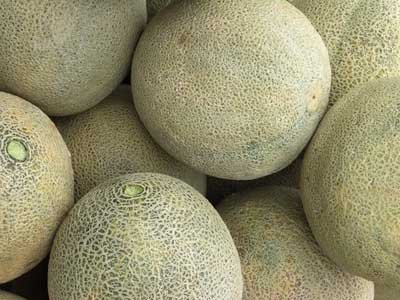 Recognize a fully ripe cantaloupe by its slightly sweet smell.