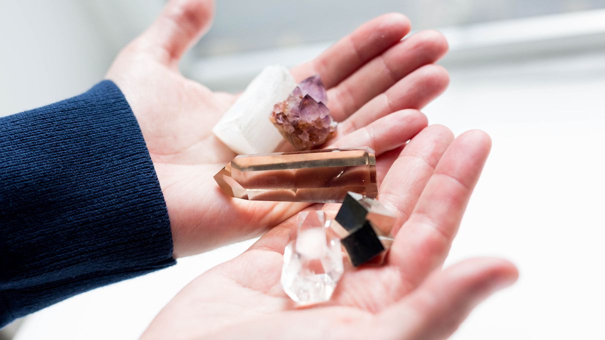 guess the crystal quiz