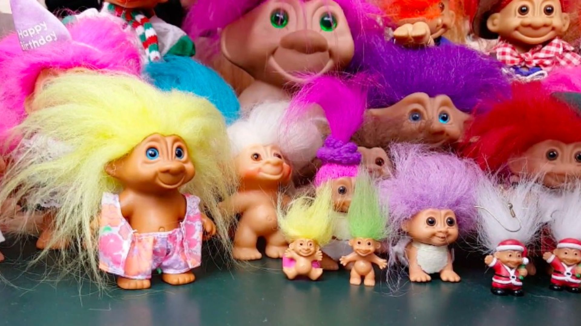 Can You ID These '90s Toys From One Image? | Zoo