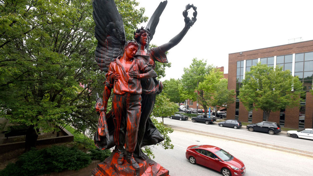 Removing Confederate Statues