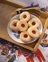 Swedish Sandwich Cookies (Syltkakor) Swedish Sandwich Cookies (Syltkakor)