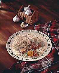 Pork Chops in Creamy Garlic Sauce Pork Chops in Creamy Garlic Sauce