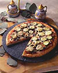 Zucchini, Black Bean and Sun-Dried Tomato Pizza Zucchini, Black Bean and Sun-Dried Tomato Pizza