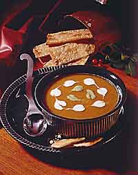 Spicy Pumpkin Soup with Green Chili Swirl Spicy Pumpkin Soup with Green Chili Swirl