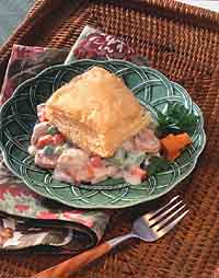 Creamy Chicken & Vegetables with Puff Pastry Creamy Chicken & Vegetables with Puff Pastry