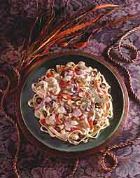 Creamy Chicken and Red Pepper Pasta Creamy Chicken and Red Pepper Pasta