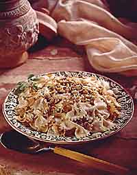 Pasta with Onions and Goat Cheese Pasta with Onions and Goat Cheese