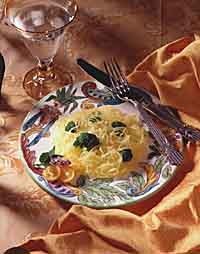 Lemon-Garlic Broccoli over Spaghetti Squash Lemon-Garlic Broccoli over Spaghetti Squash