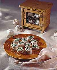 Roasted Garlic & Spinach Spirals Roasted Garlic & Spinach Spirals