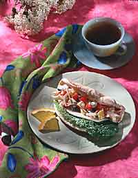 Vegetable & Pesto Salad Pita Wrap Vegetable & Pesto Salad Pita Wrap