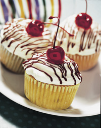 Banana Split Cupcakes Banana Split Cupcakes