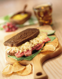 Hot & Juicy Reuben Sandwich Hot & Juicy Reuben Sandwich