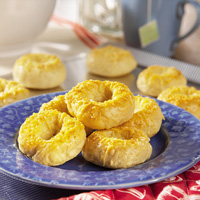 Onion-Parmesan Mini Bagels Onion-Parmesan Mini Bagels