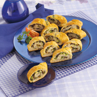 Black Olive and Blue Cheese Bread Spirals Black Olive and Blue Cheese Bread Spirals