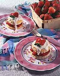 Mini Strawberry Shortcakes Mini Strawberry Shortcakes