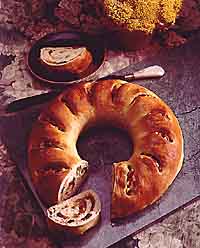 Fruit & Nut Coffee Cake Ring Fruit & Nut Coffee Cake Ring