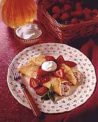 Creamy Strawberry Crêpes Creamy Strawberry Crêpes