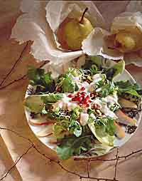 Green Salad with Pears and Pecans Green Salad with Pears and Pecans