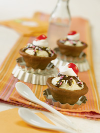 Tiny Hot Fudge Sundae Cups Tiny Hot Fudge Sundae Cups