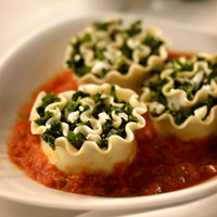 Spinach Lasagna Roll-ups with Tomato Coulis Spinach Lasagna Roll-ups with Tomato Coulis