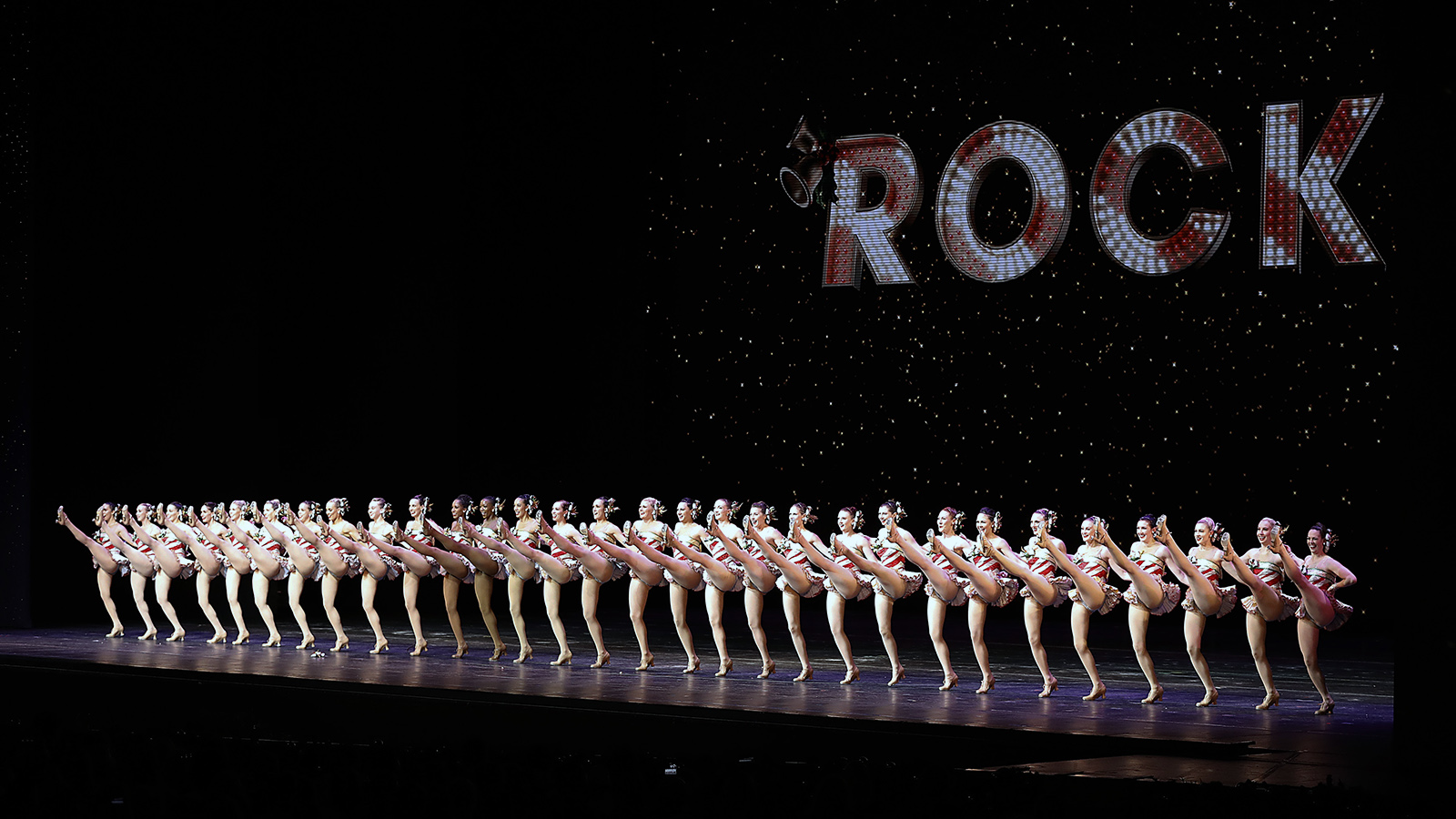 A High Stepping History Of The Rockettes Howstuffworks