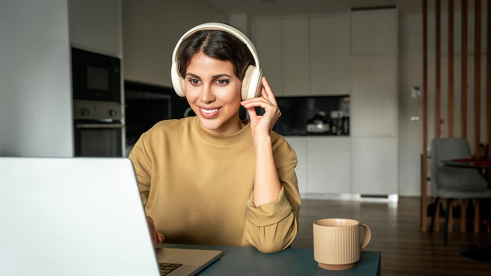 12 Side Hustles for Teachers Looking to Make Extra Money | HowStuffWorks