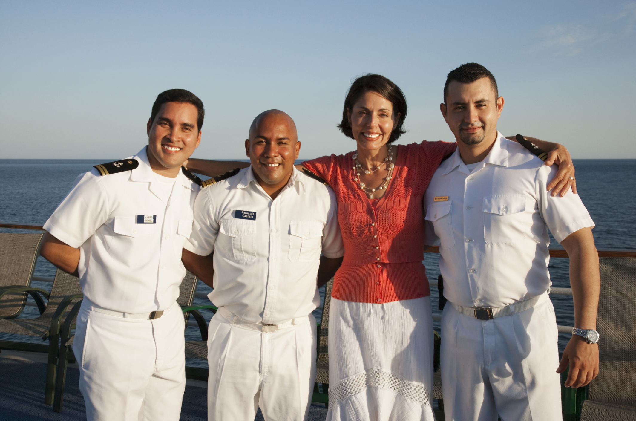 Haut 75 Imagen Cruise Ship Crew Salary Fr thptnganamst edu vn